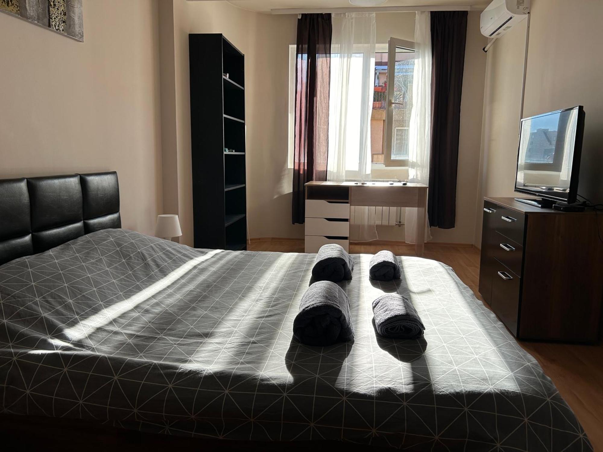 Апартамент Nice, Spacious And Cozy